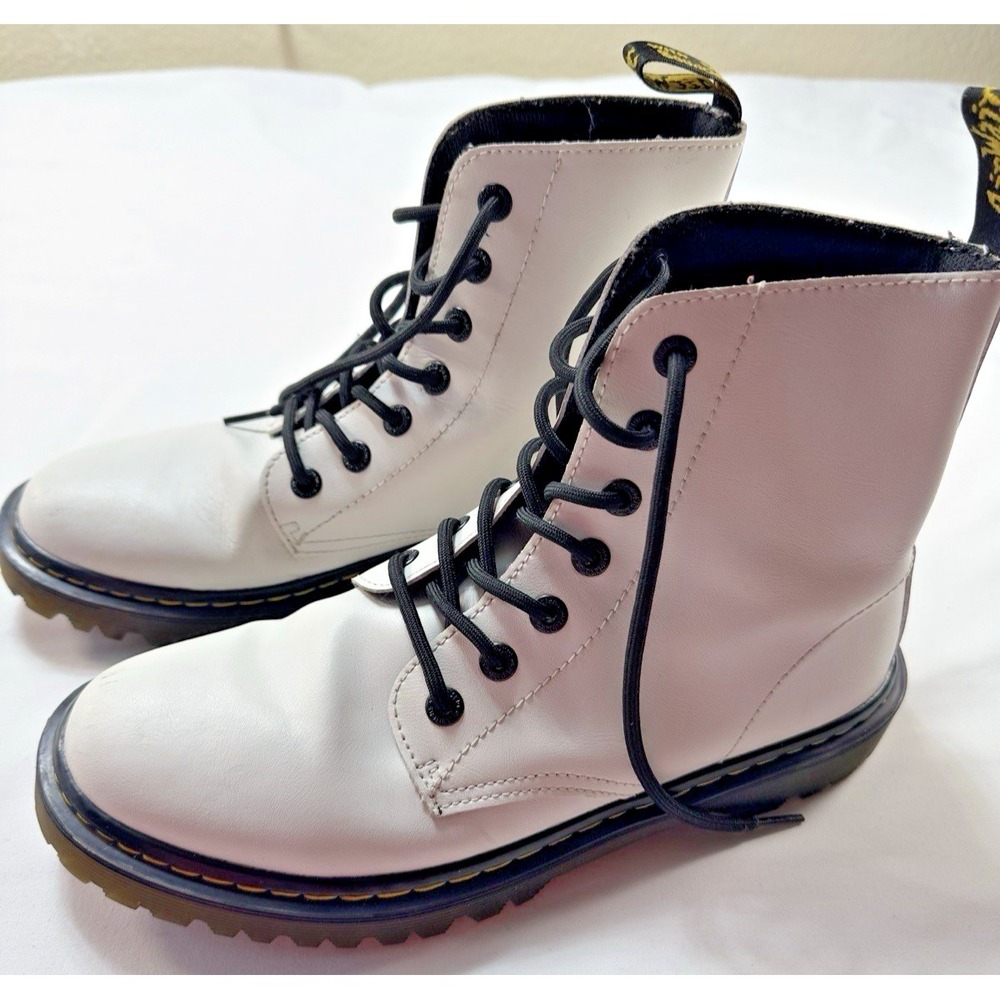Dr Martens Luana Boots Women 10 White Lace Up Combat AirWair‎ Lightweight